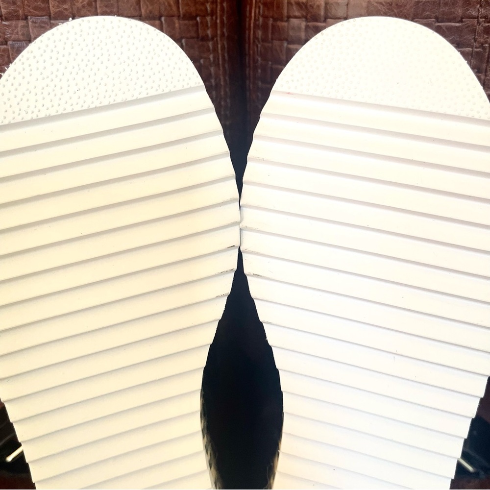Vince Camuto Marietter Genuine Croc Embossed Leather Wedge Slingback Sandals Sz8 - Picture 14 of 14